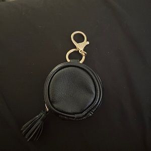 Itzy ritzy black and gold Charm pod